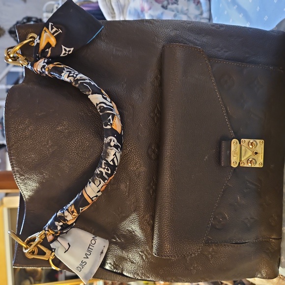 Louis vuitton Purse hand bag - Picture 1 of 6